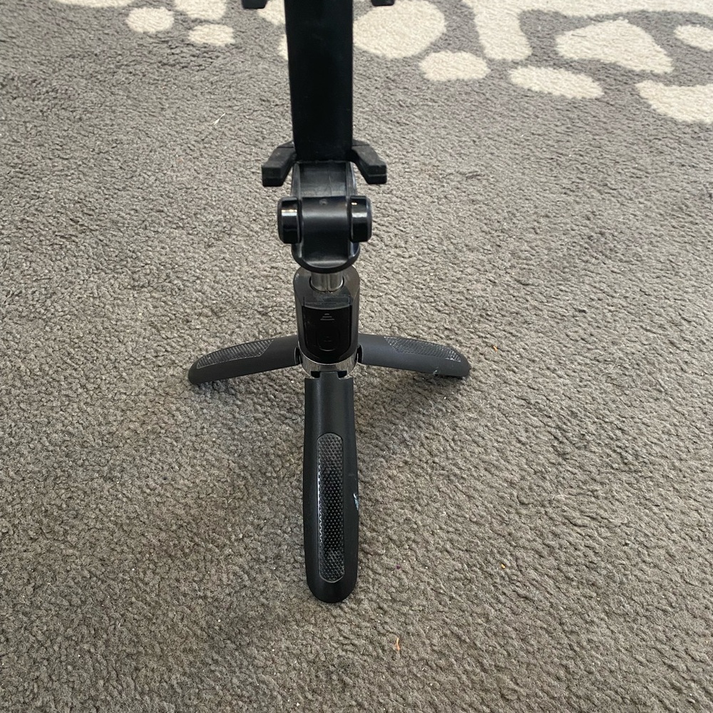 Compact Black selfie stick /Foldable Tripod Stand